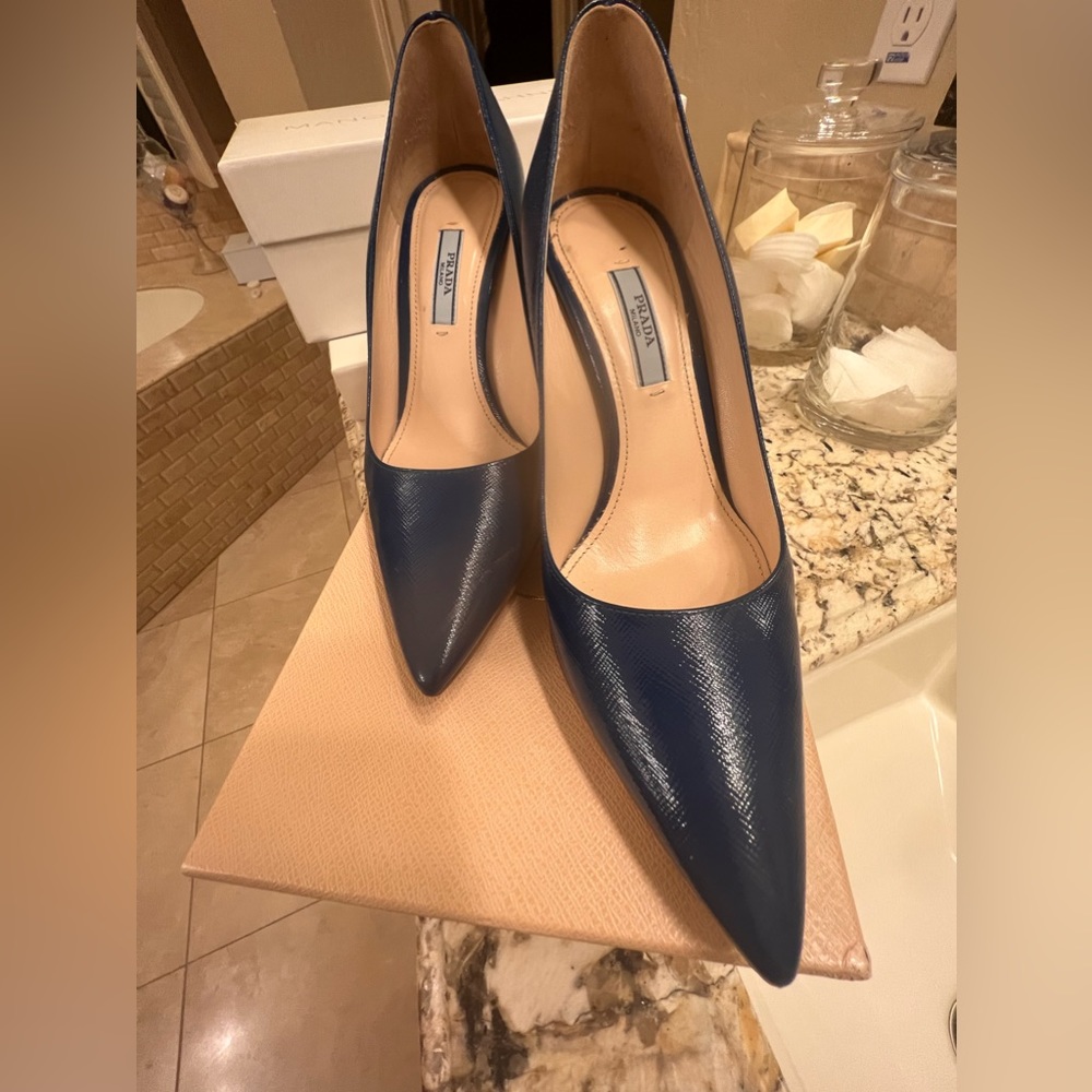 Prada Saffiano Leather Pumps 37.5 Cobalt